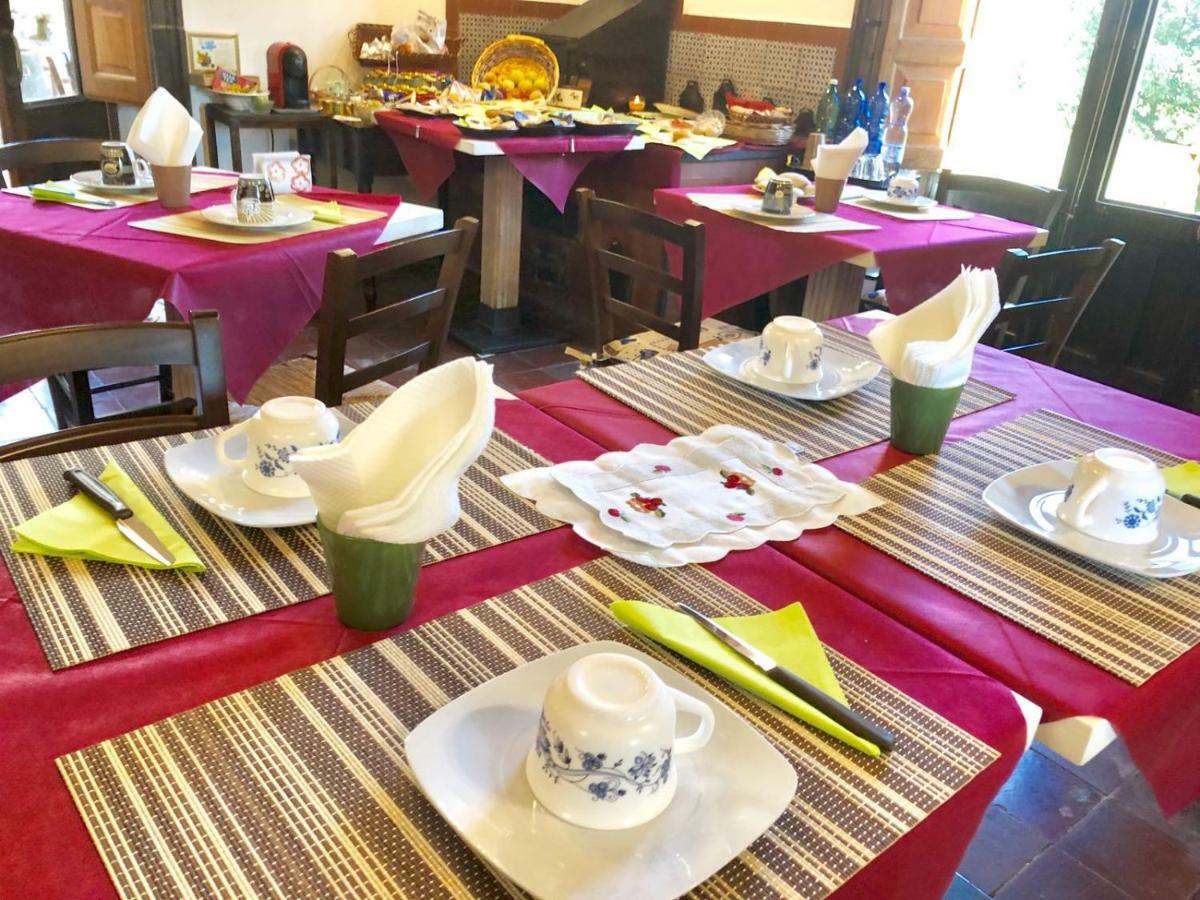 Agriturismo Sole Di Sicilia ランダッツォ エクステリア 写真