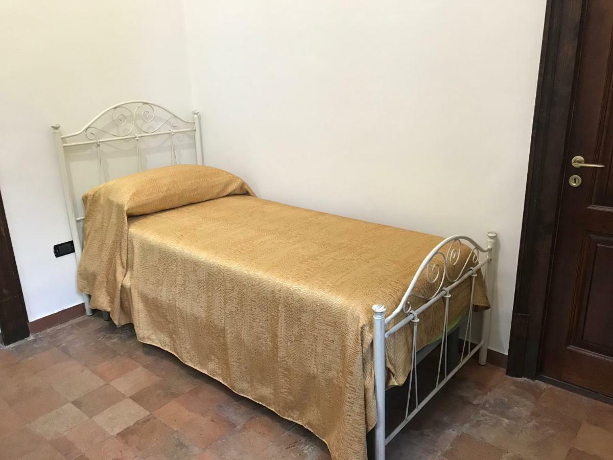 Agriturismo Sole Di Sicilia ランダッツォ エクステリア 写真