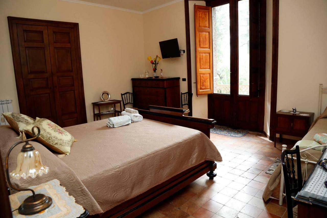 Agriturismo Sole Di Sicilia ランダッツォ エクステリア 写真